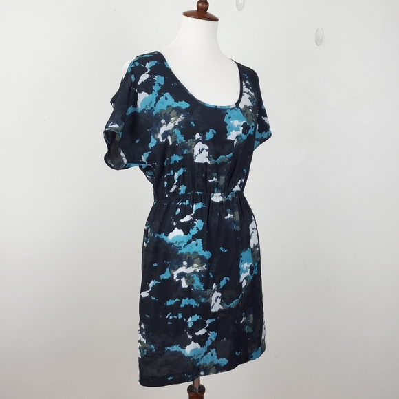 UO Silence + Noise Cold Shoulder Dress - Picture 6 of 15